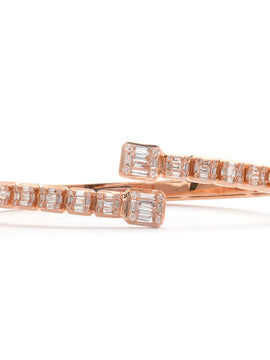 14KR 3.00CTW DIAMOND CUFF BRACELET - BAGUETTE &