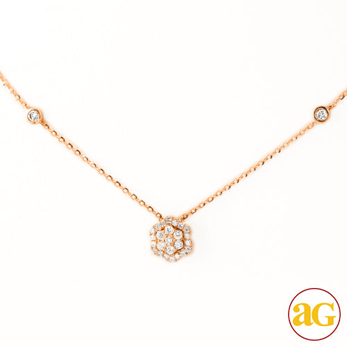 14KR 0.30CTW DIAMOND NECKLACE - 6-POINT STAR