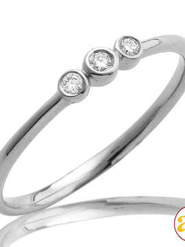 14KW 0.05CTW DIAMOND 3-STONE RING