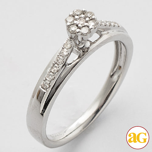 14KW 0.25CTW FLOWER DIAMOND PROMISE RING